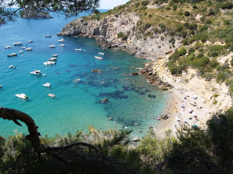 Insenatura de La Cacciarella sull'Argentario