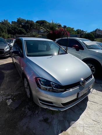 Volkswagen Golf 1.6 TDI DSG 5p. Highline BlueMotio